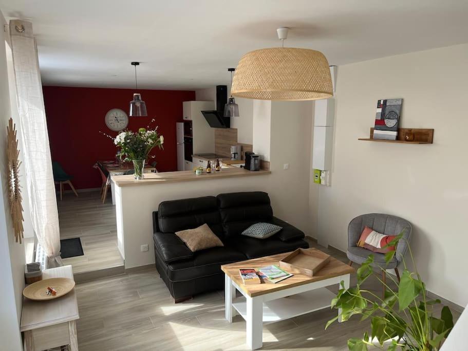 La Petite Maison Vermand Bagian luar foto